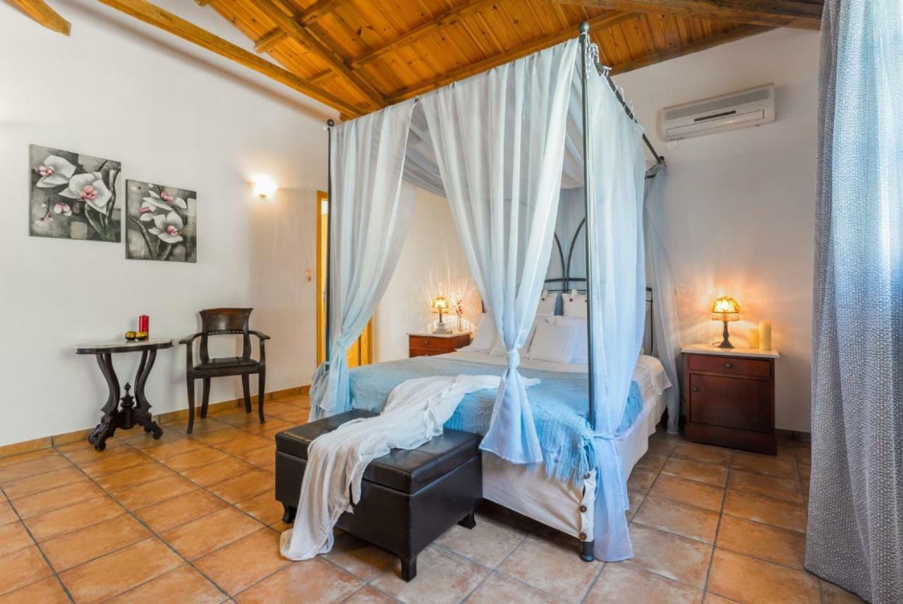 Villa Tassoula Isomata Екстер'єр фото
