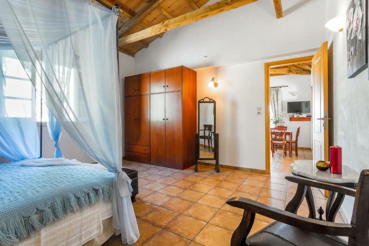 Villa Tassoula Isomata Екстер'єр фото