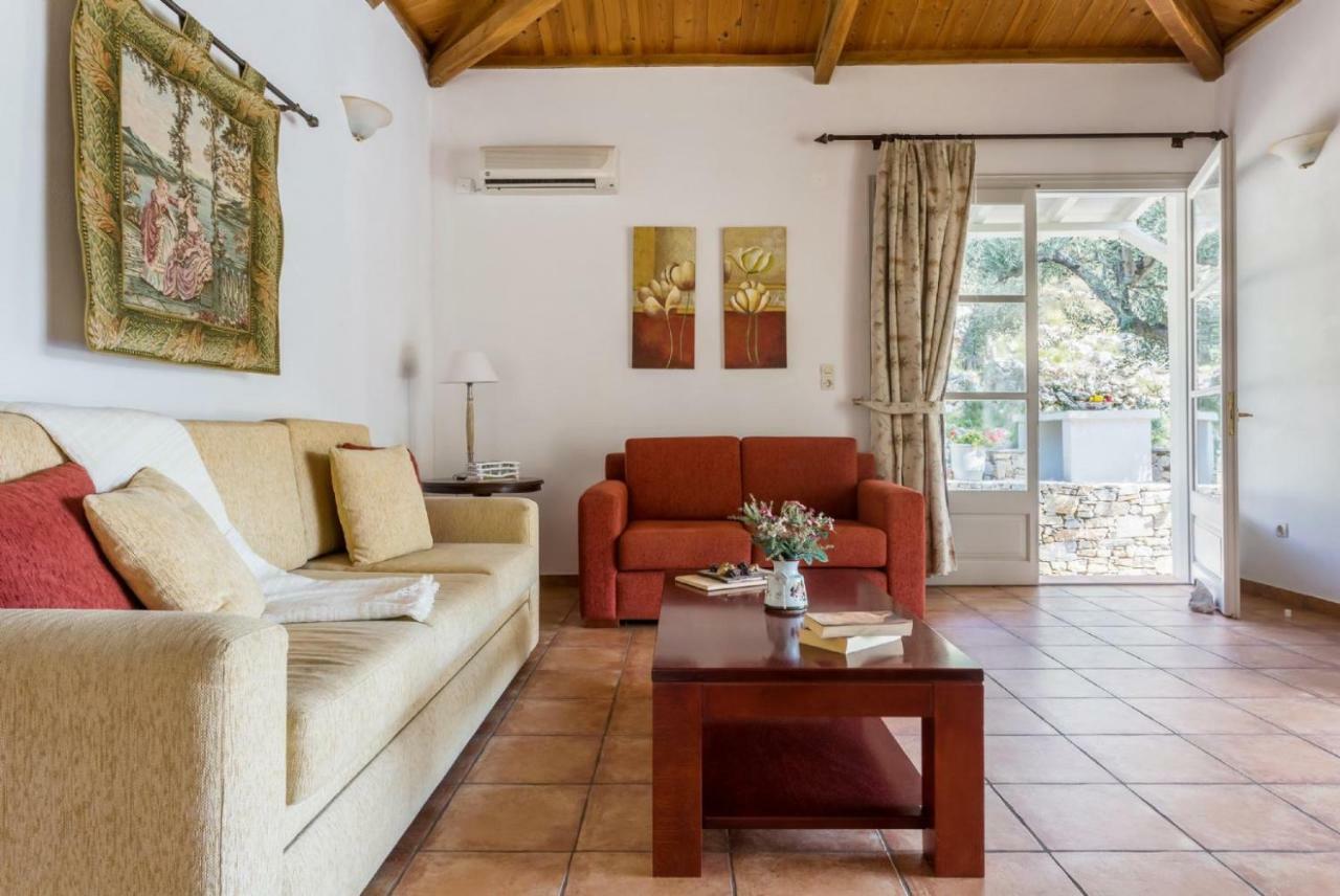 Villa Tassoula Isomata Екстер'єр фото