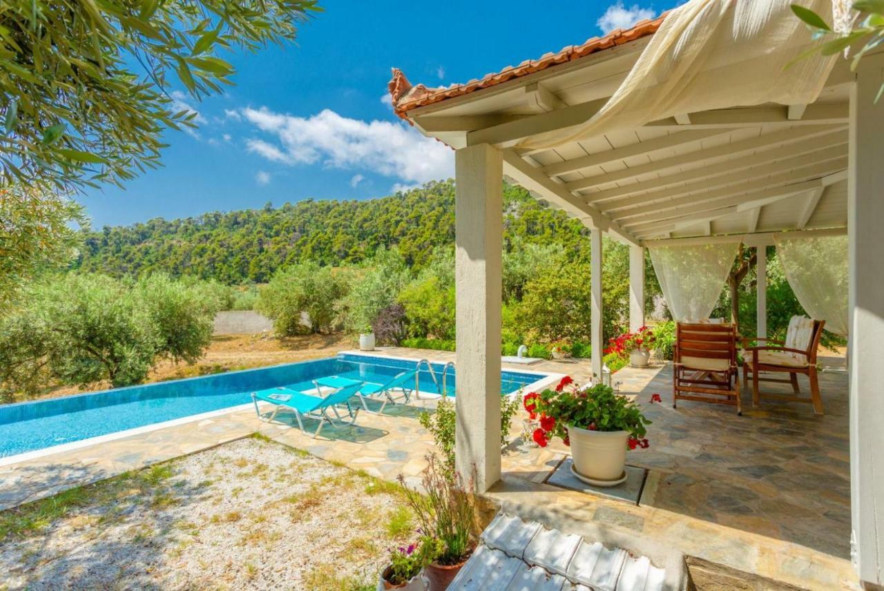 Villa Tassoula Isomata Екстер'єр фото