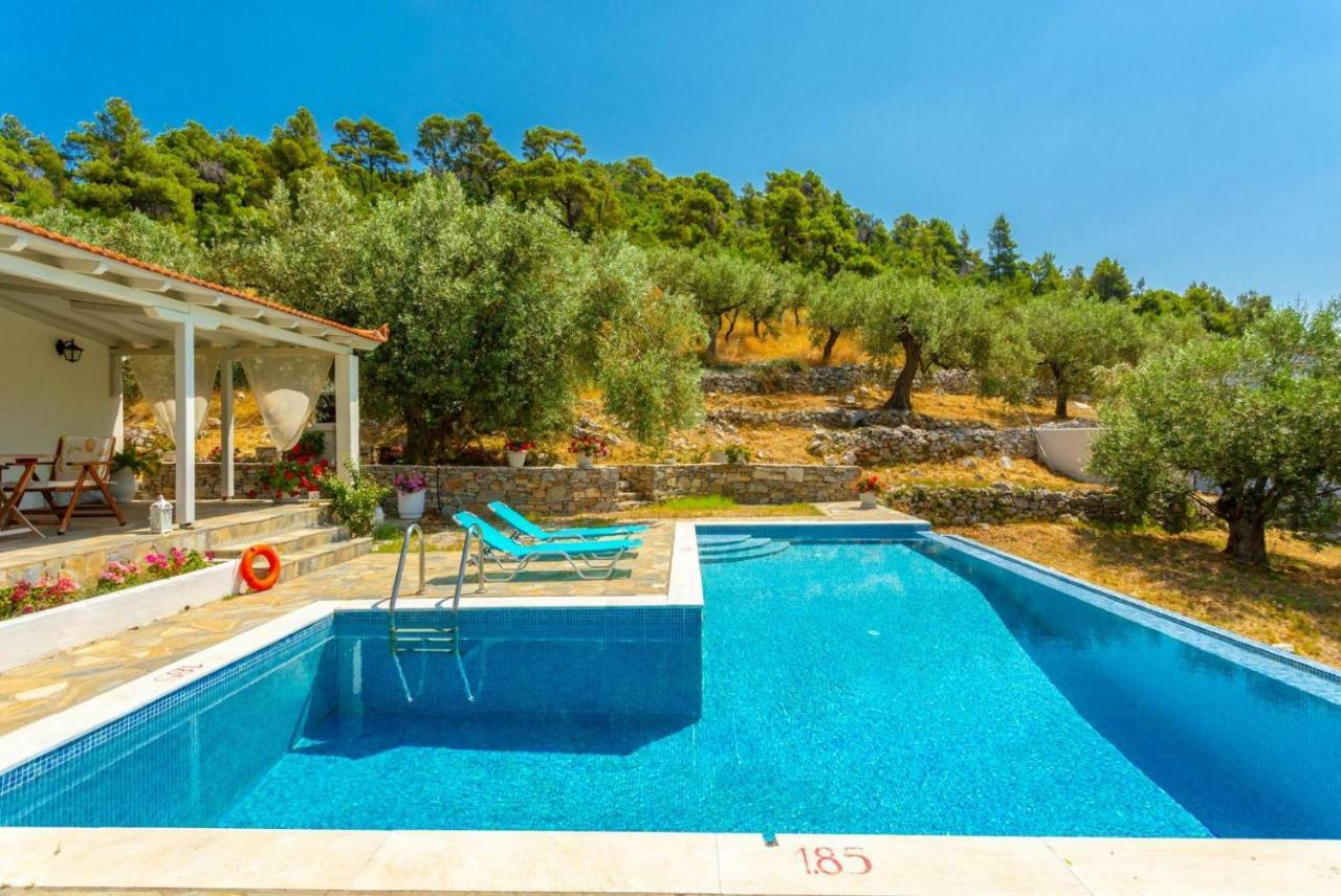 Villa Tassoula Isomata Екстер'єр фото