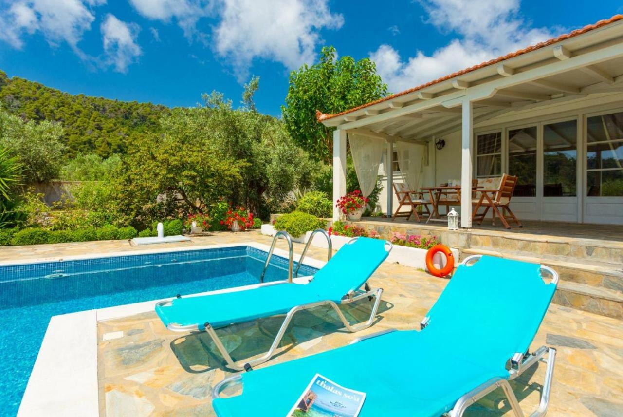 Villa Tassoula Isomata Екстер'єр фото