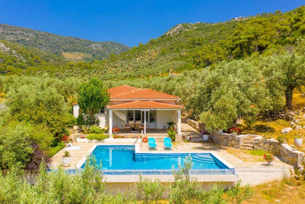 Villa Tassoula Isomata Екстер'єр фото